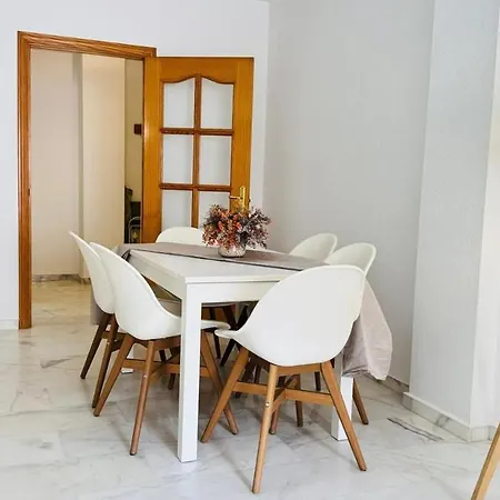 Room City Estepona Los Aticos * Estepona